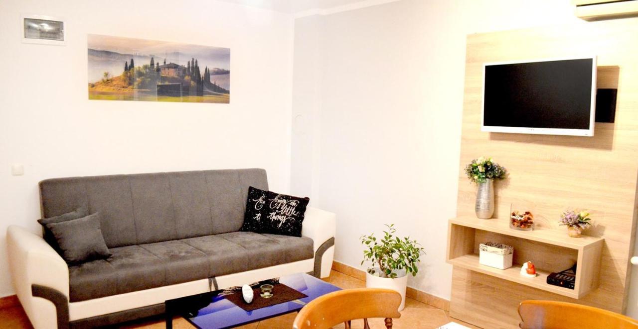 Apartments Krajacic Malinska Bagian luar foto